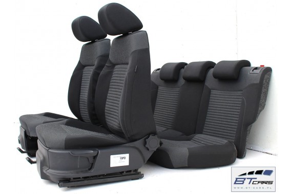 VW POLO FOTELE KOMPLET FOTELI siedzeń siedzenia tapicerka 6R 6R4 6R0 5-drzwiowy welur w kolorze czarno-szarym