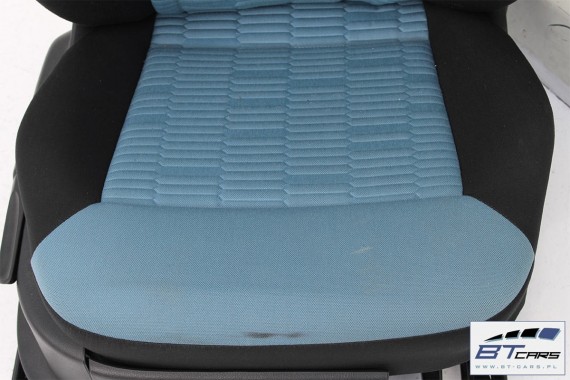 VW POLO FOTELE FOTELE KOMPLET FOTELI siedzeń siedzenia fotel tapicerka 6R 6C welurw kolorze czarnym i niebieskim 5-drzwiowy
