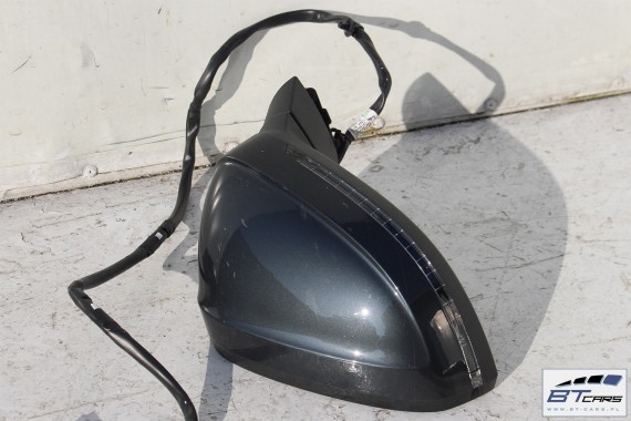 AUDI A4 LUSTERKO DRZWI PRAWE 8W 2015- asystent zmiany pasa ruchu 15 pin LX7L - szary zewnętrzne pinów kabli przewodów 8W1857410