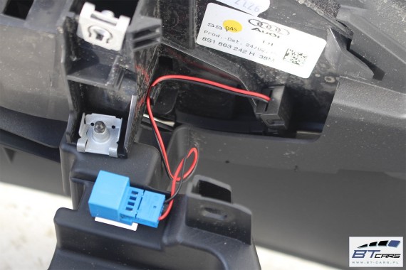 AUDI TT FOTELE KOMPLET FOTELI siedzeń siedzenia tapicerka S-LINE 8S  wykonane ze skóry i alcantary  kolor czarny