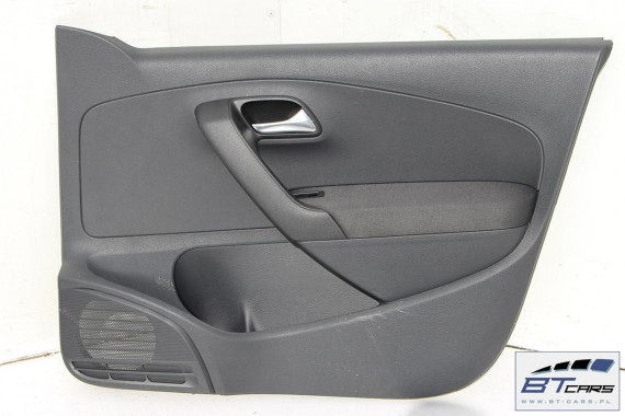 VW POLO SEDAN BOCZKI DRZWIOWE BOCZEK DRZWI 6R 2 sztuki 6RG867011 6RG867012 6RG 867 011 012 przednie welur 6RF867011 6RF867012