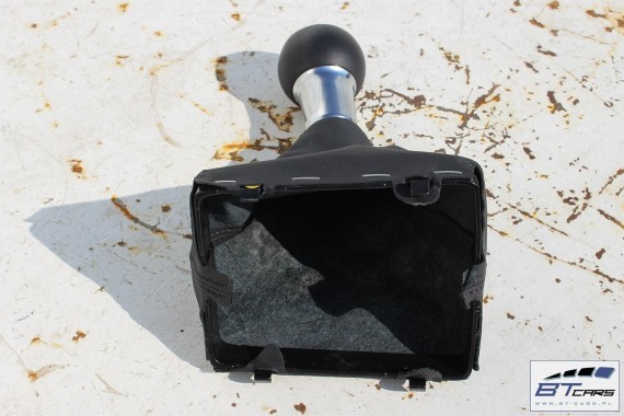 AUDI A3 8V GAŁKA ZMIANY BIEGÓW MIESZEK MANUALNA wraz z mieszkiem 8V0863278 8V0 863 278 8V0863278 8V0863278 8V0863278 8V0863278