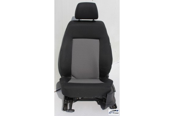VW POLO FOTELE KOMPLET FOTELI siedzeń siedzenia tapicerka 6R 6R4 6R0 5-drzwiowy welur kolor czarno-szary 6C