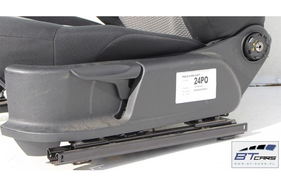 VW POLO FOTELE KOMPLET FOTELI siedzeń siedzenia tapicerka 6R 6R4 6R0 5-drzwiowy welur kolor czarno-szary 6C