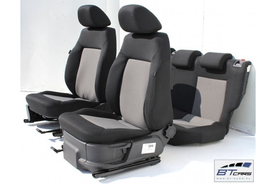 VW POLO FOTELE KOMPLET FOTELI siedzeń siedzenia tapicerka 6R 6R4 6R0 5-drzwiowy welur kolor czarno-szary 6C