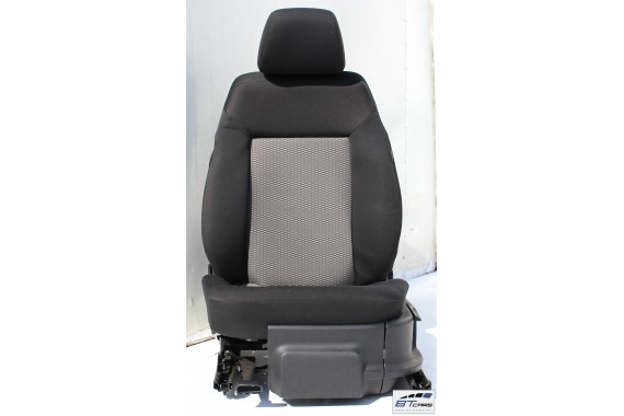 VW POLO FOTELE KOMPLET FOTELI siedzeń siedzenia tapicerka 6R 6R4 6R0 5-drzwiowy welur kolor czarno-szary 6C