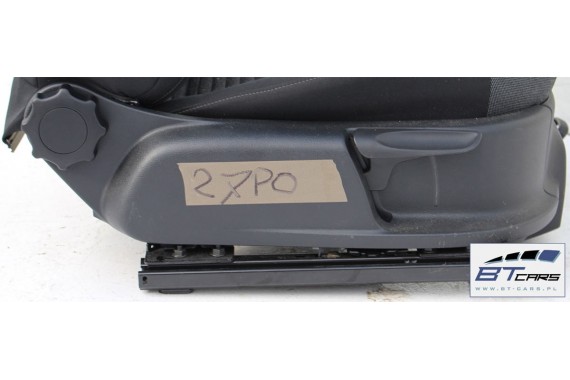 VW POLO FOTELE KOMPLET FOTELI siedzeń siedzenia tapicerka 6R 6R4 6R0 5-drzwiowy welur w kolorze czarno-szarym