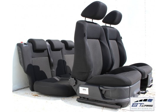 VW POLO FOTELE KOMPLET FOTELI siedzeń siedzenia tapicerka 6R 6R4 6R0 5-drzwiowy welur kolor czarny 2160 kilometrów