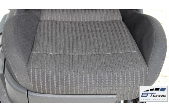 VW POLO FOTELE KOMPLET FOTELI siedzeń siedzenia tapicerka 6R 6R4 6R0 5-drzwiowy welur kolor czarny 2160 kilometrów