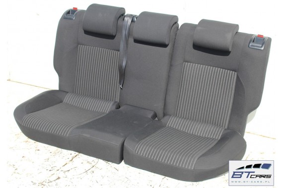 VW POLO FOTELE KOMPLET FOTELI siedzeń siedzenia tapicerka 6R 6R4 6R0 5-drzwiowy welur kolor czarny 2160 kilometrów