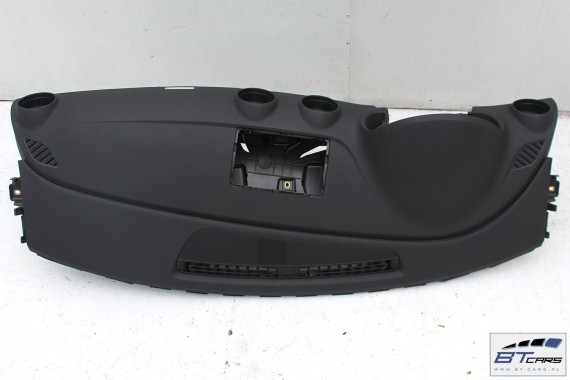 AUDI A3 KONSOLA DESKA ROZDZIELCZA KOKPIT PULPIT 8V 8V1857001 8V1 857 001 kolor czarny 2013- 8V1857001 8V1857001 8V1857001