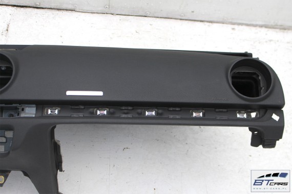 AUDI A3 KONSOLA DESKA ROZDZIELCZA KOKPIT PULPIT 8V 8V1857001 8V1 857 001 kolor czarny 2013- 8V1857001 8V1857001 8V1857001
