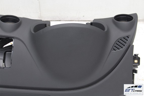 AUDI A3 KONSOLA DESKA ROZDZIELCZA KOKPIT PULPIT 8V 8V1857001 8V1 857 001 kolor czarny 2013- 8V1857001 8V1857001 8V1857001