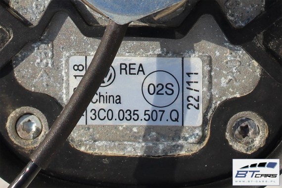 VW JETTA PASSAT B7 CC ANTENA NA DACH 3C0035507Q 3C0 035 507 Q dachowa Kolor: L041 - czarny 3C0035507Q 3C0035507C 3C0035507H