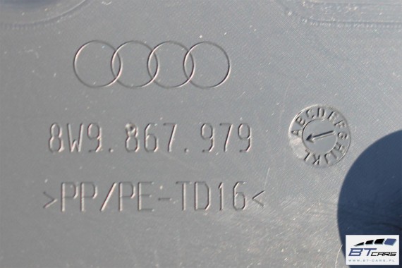 AUDI A4 KOMBI BOCZEK KLAPY BAGAŻNIKA tapicerka 8W9867979 8W9867973 4PK - czarny wykończenie 8W9 867 979  973 8W9867979 8W9867979
