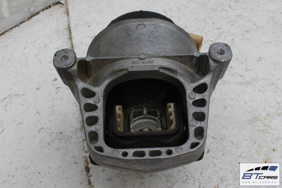 AUDI A4 A5 PODUSZKA SILNIKA ŁAPA 8W0199371BD 8W0199371BH 4M0199371FC 8W0199371BD 2.0 TFSi USA 8W0199371BD 8W0199371BH 4M0199371