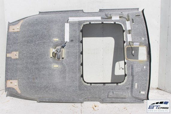 AUDI Q2 PODSUFITKA POD SZYBERDACH 81A867505E 81A 867 505 E  Kolor: VU5 - czarny (soul) 81A867505E  81A867505E