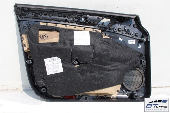 VW GOLF 7 VII BOCZKI DRZWIOWE BOCZEK DRZWI TAPICERKA KOMPLET BOCZKÓW DRZWIOWYCH 5G9 CZARNY