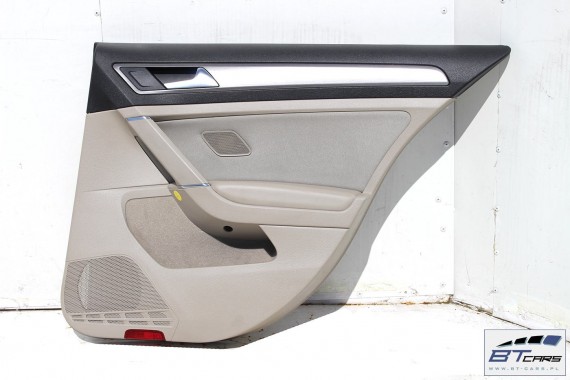 VW GOLF 7 VII BOCZEK BOCZKI DRZWI drzwiowe tapicerka 5G 5G4 KOMPLET BOCZKÓW mokkawelur welurowe podświetlane 5 drzwiowy MOCCA