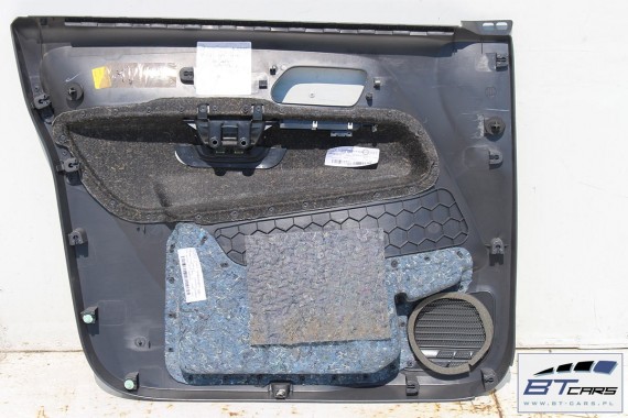 VW AMAROK BOCZKI DRZWIOWE BOCZEK DRZWI TAPICERKA 2H0867004 2H0 867 004