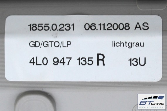 AUDI Q7 OŚWIETLENIE LAMPKA PODSUFITKI 4L0947135R 4L0 947 135 R kabiny 4L 13U otwieranie bramy kabiny 4F0959719