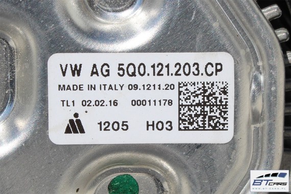 AUDI Q2 PRZÓD MASKA ZDERZAK BŁOTNIK LAMPA 81A Kolor: LZ7S - szary (daytonagrau