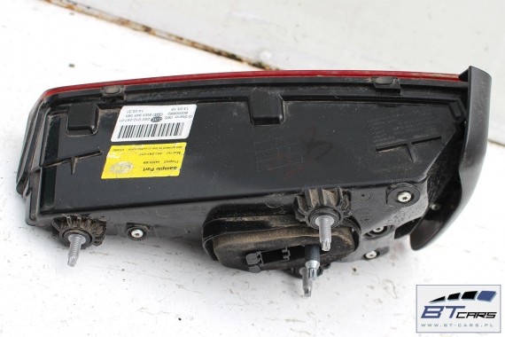 AUDI A4 SEDAN ZDERZAK TYLNY TYŁ 8W 8W5 B9 2015- Kolor: A2A2  LY9B - brylantowy czarny 8W0807521 8W5807511 8W5807067 8W0945105