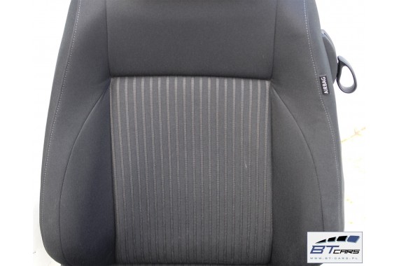 VW POLO FOTELE KOMPLET FOTELI siedzeń siedzenia tapicerka 6R 6R3 6R0 3-drzwiowy welur w kolorze czarnym