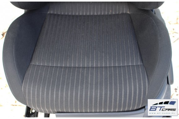 VW POLO FOTELE KOMPLET FOTELI siedzeń siedzenia tapicerka 6R 6R3 6R0 3-drzwiowy welur w kolorze czarnym