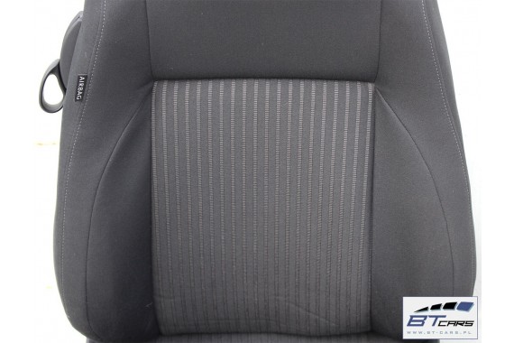 VW POLO FOTELE KOMPLET FOTELI siedzeń siedzenia tapicerka 6R 6R3 6R0 3-drzwiowy welur w kolorze czarnym