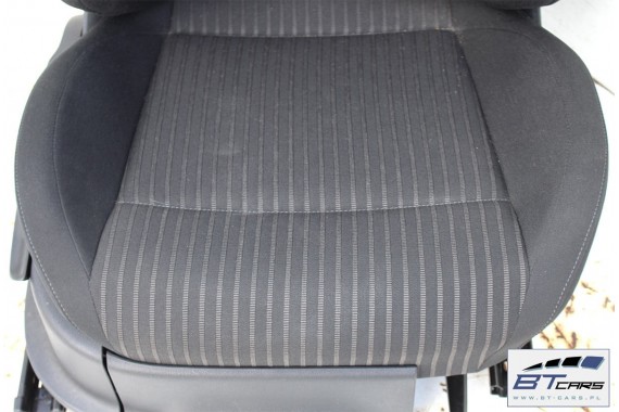 VW POLO FOTELE KOMPLET FOTELI siedzeń siedzenia tapicerka 6R 6R3 6R0 3-drzwiowy welur w kolorze czarnym