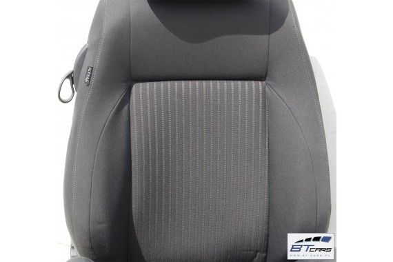 VW POLO FOTELE KOMPLET FOTELI siedzeń siedzenia tapicerka 6R 6R3 6R0 3-drzwiowy welur w kolorze czarnym
