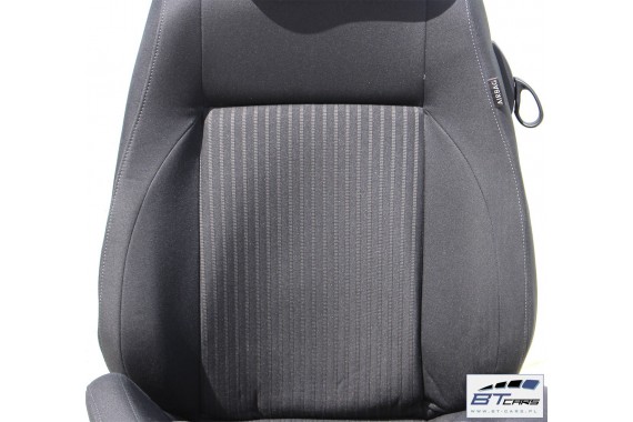VW POLO FOTELE KOMPLET FOTELI siedzeń siedzenia tapicerka 6R 6R3 6R0 3-drzwiowy welur w kolorze czarnym