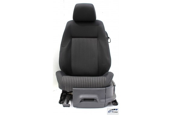 VW POLO FOTELE KOMPLET FOTELI siedzeń siedzenia tapicerka 6R 6R3 6R0 3-drzwiowy welur w kolorze czarnym