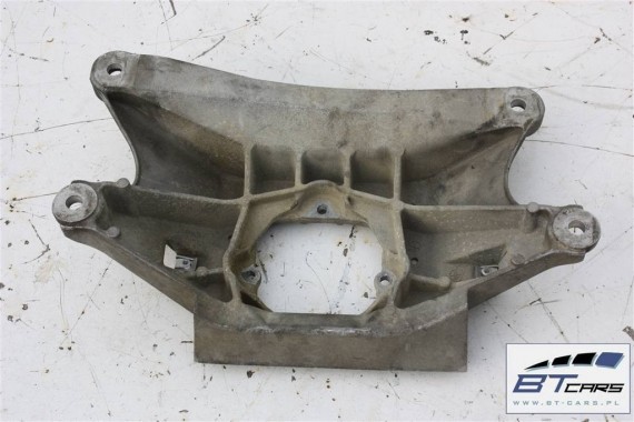 AUDI A4 A5 A6 Q5 ŁAPA PODPORA SKRZYNI 8K0399263T wspornik loże biegów  8K0 399 263 T