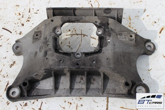 AUDI A4 A5 A6 Q5 ŁAPA PODPORA SKRZYNI 8K0399263T wspornik loże biegów  8K0 399 263 T