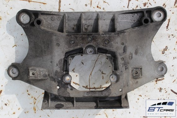 AUDI A4 A5 A6 Q5 ŁAPA PODPORA SKRZYNI 8K0399263T wspornik loże biegów  8K0 399 263 T