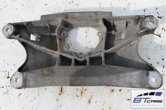 AUDI A4 A5 A6 Q5 ŁAPA PODPORA SKRZYNI 8K0399263T wspornik loże biegów  8K0 399 263 T