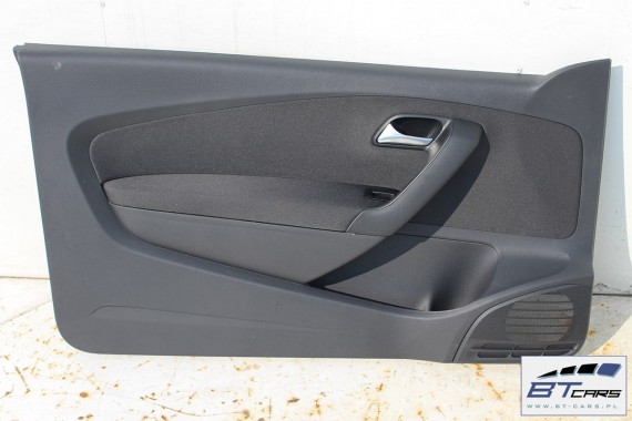 VW POLO BOCZKI DRZWIOWE BOCZEK DRZWI TAPICERKA 6R Angielskie Anglik