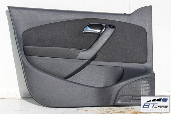 VW POLO BOCZKI DRZWIOWE BOCZEK DRZWI TAPICERKA 6R 6R4