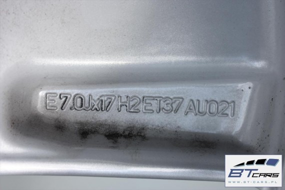 AUDI Q5 FELGI 17 OPONY ZIMOWE KOŁA FELGA 8R0071497 E7J*17H2 ET37 DUNLOP SP WINTER SPORT 3D 235/65/17 104 H ZIMA