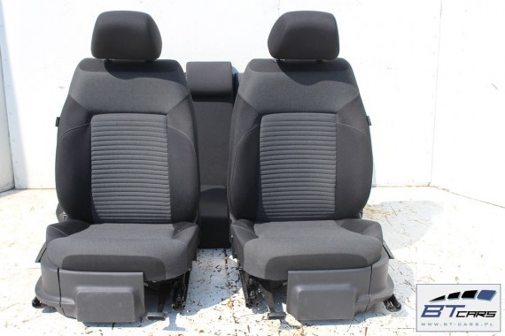 VW POLO FOTELE KOMPLET FOTELI siedzeń siedzenia tapicerka 6R 6R4 6R0 5-drzwiowy welur w kolorze czarno-szarym