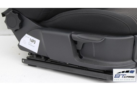 VW POLO FOTELE KOMPLET FOTELI siedzeń siedzenia tapicerka 6R 6R3 6R0 3-drzwiowy welur w kolorze czarnym