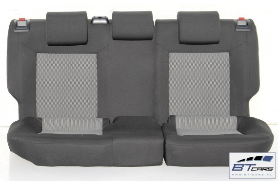 VW POLO FOTELE KOMPLET FOTELI siedzeń siedzenia tapicerka 6R 6R3 6R0 3-drzwiowy welur w kolorze czarno-szarym