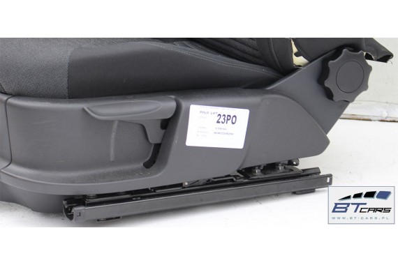 VW POLO FOTELE KOMPLET FOTELI siedzeń siedzenia tapicerka 6C 6C0 6R 6R3 6R0 3-drzwiowy welur w kolorze czarno-szarym