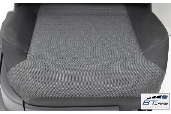 VW POLO FOTELE KOMPLET FOTELI siedzeń siedzenia tapicerka 6C 6C0 6R 6R3 6R0 3-drzwiowy welur w kolorze czarno-szarym