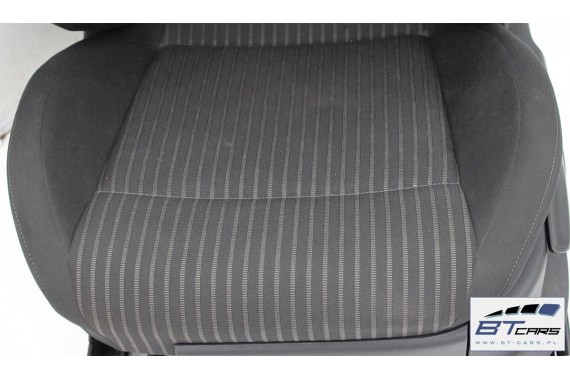 VW POLO FOTELE KOMPLET FOTELI siedzeń siedzenia tapicerka 6R 6R3 6R0 3-drzwiowy welur kolor czarny