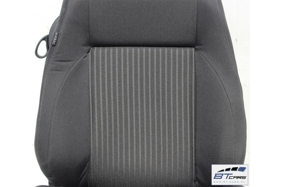 POLO FOTELE KOMPLET FOTELI siedzeń siedzenia tapicerka 6R 6R3 6R0 3-drzwiowy welur w kolorze czarnym
