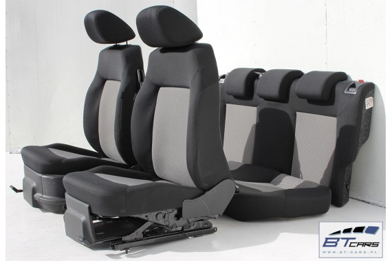 VW POLO FOTELE KOMPLET FOTELI siedzeń siedzenia tapicerka 6R 6R3 6R0 3-drzwiowy welur w kolorze czarno-szarym