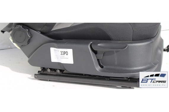 VW POLO FOTELE KOMPLET FOTELI siedzeń siedzenia tapicerka 6R 6R3 6R0 3-drzwiowy welur w kolorze czarno-szarym